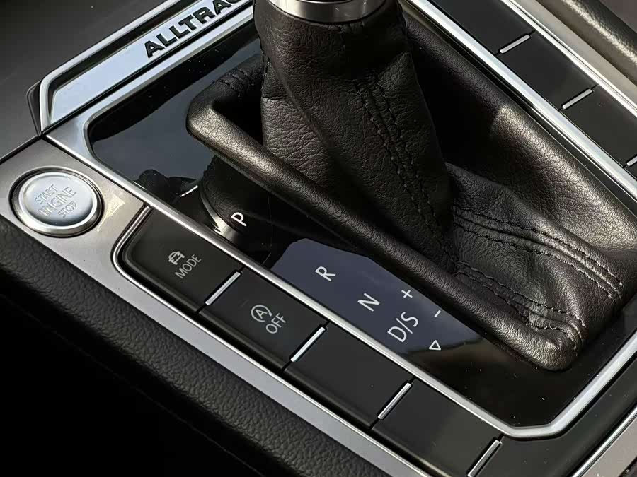 Volkswagen Passat Variant 2018 car image #7