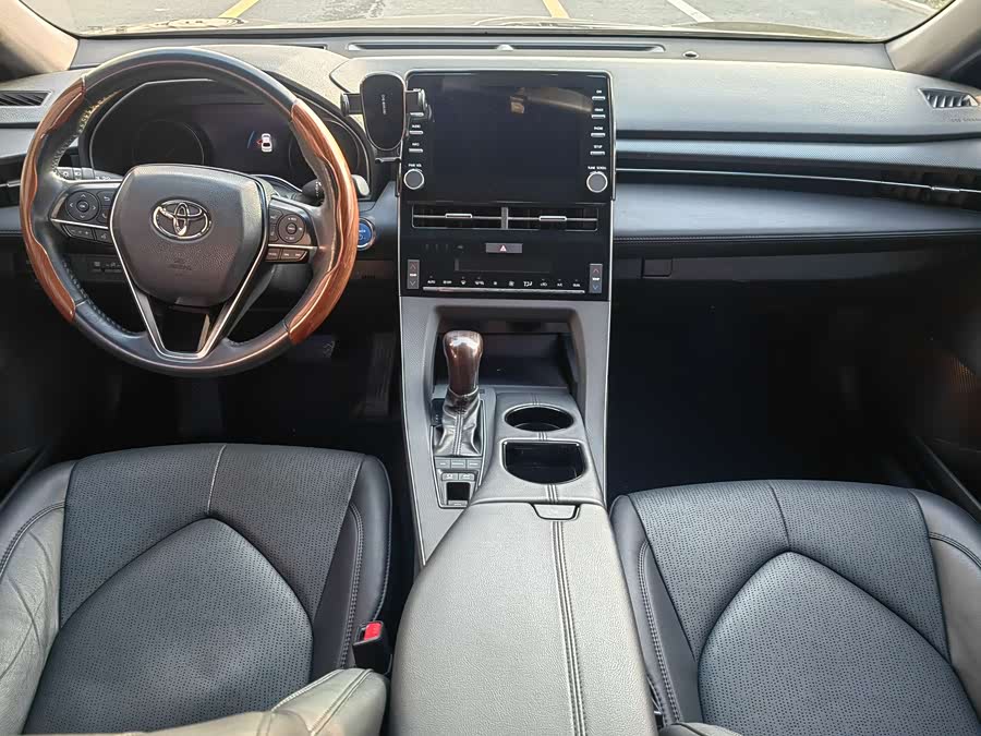 Toyota Avalon 2022 car image #7