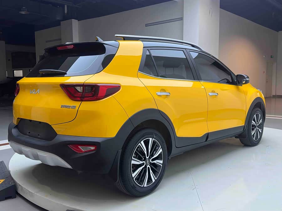 Kia 2021 car image #7