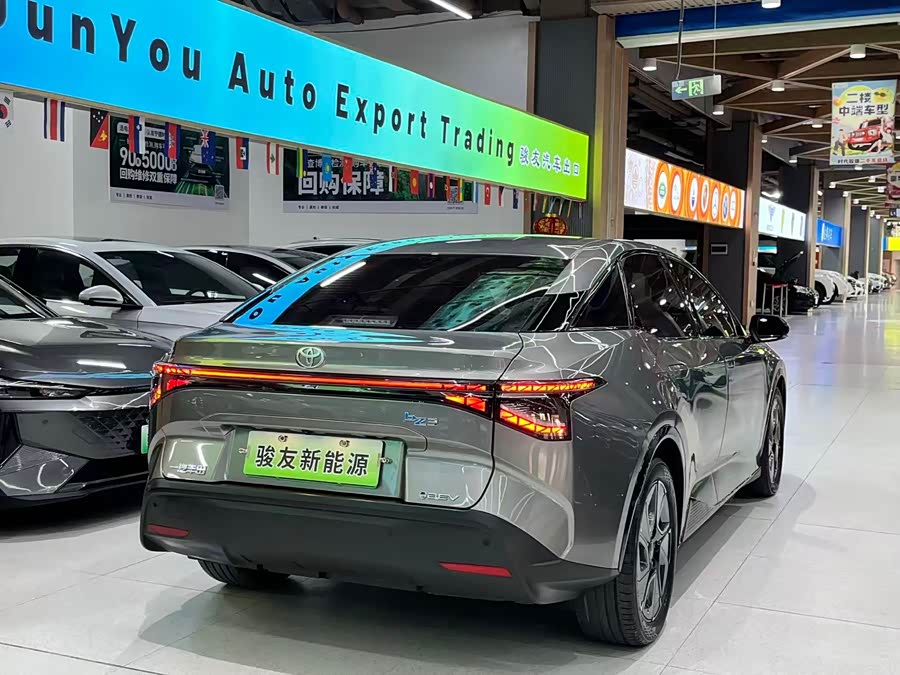 Toyota bZ3 2023 #7 Toyota bZ3 2023 immagine di auto #7