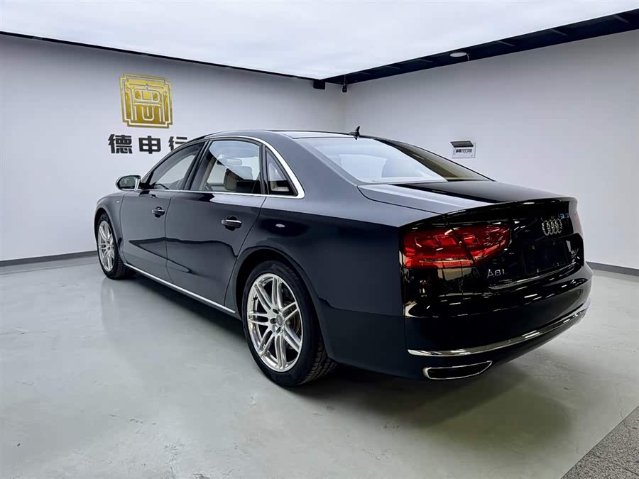 Audi A8 2012 imagen de coche #7