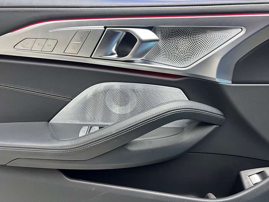 BMW 8 Series 2021 car image #7