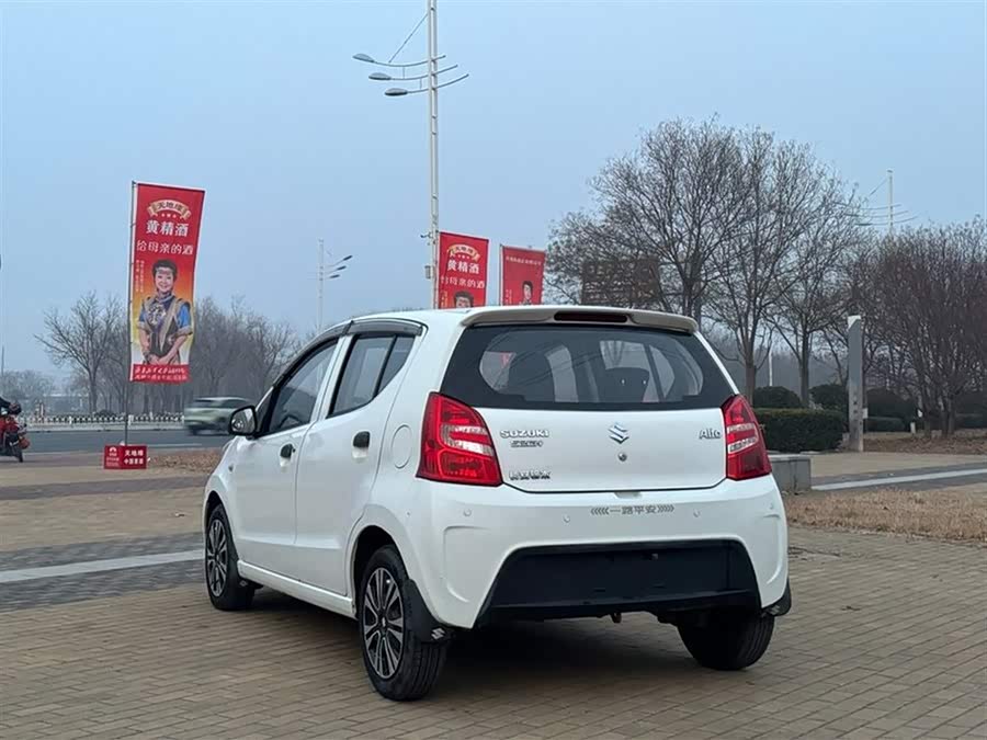 Suzuki 2015 car image #7