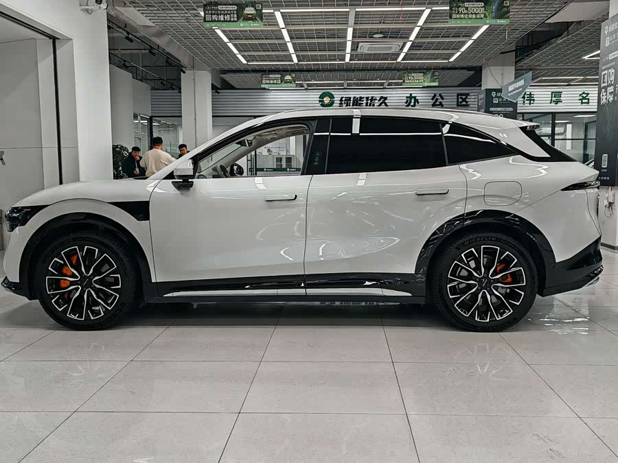 Zeekr 7X 2024 car image #7