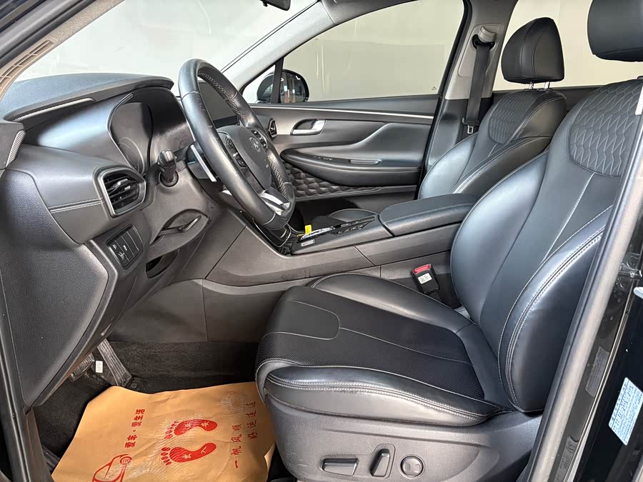 Hyundai Santa Fe 2021 car image #7