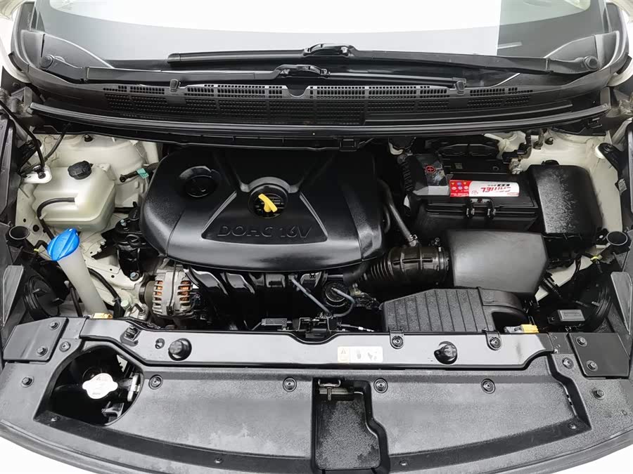 起亚 佳乐 2014 汽车图片 #7