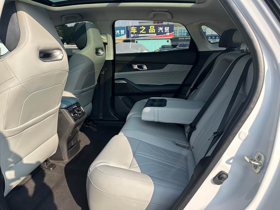 Changan UNI-K iDD 2023 immagine di auto #7