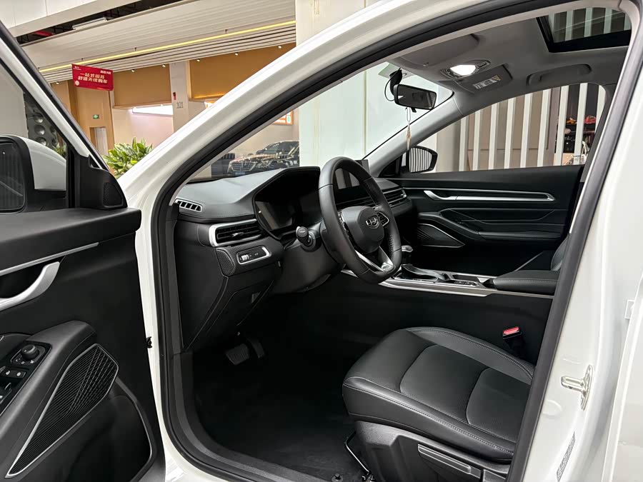 GEELY Emgrand 2023 #7 GEELY Emgrand 2023 car image #7