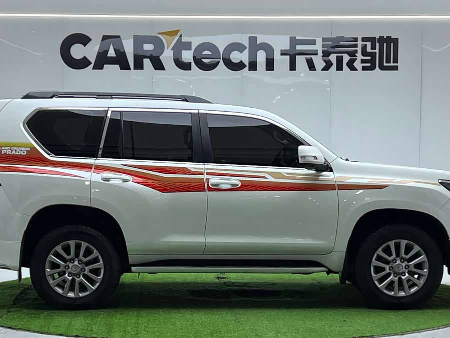 Toyota Land Cruiser Prado 2019 #7 Toyota Land Cruiser Prado 2019 car image #7