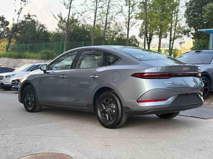 BYD Qin Plus 2024 #7 BYD Qin Plus 2024 car image #7