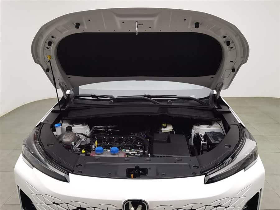 Changan CS55PLUS PHEV 2025 изображение автомобиля #7