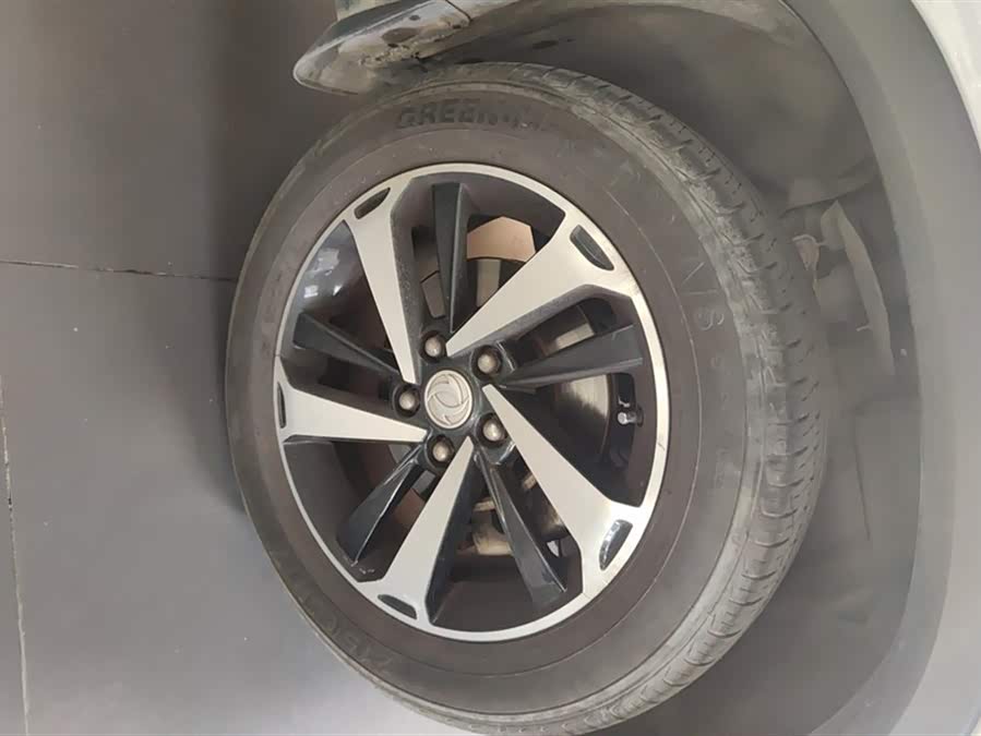 Forthing T5 2019 imagen de coche #7