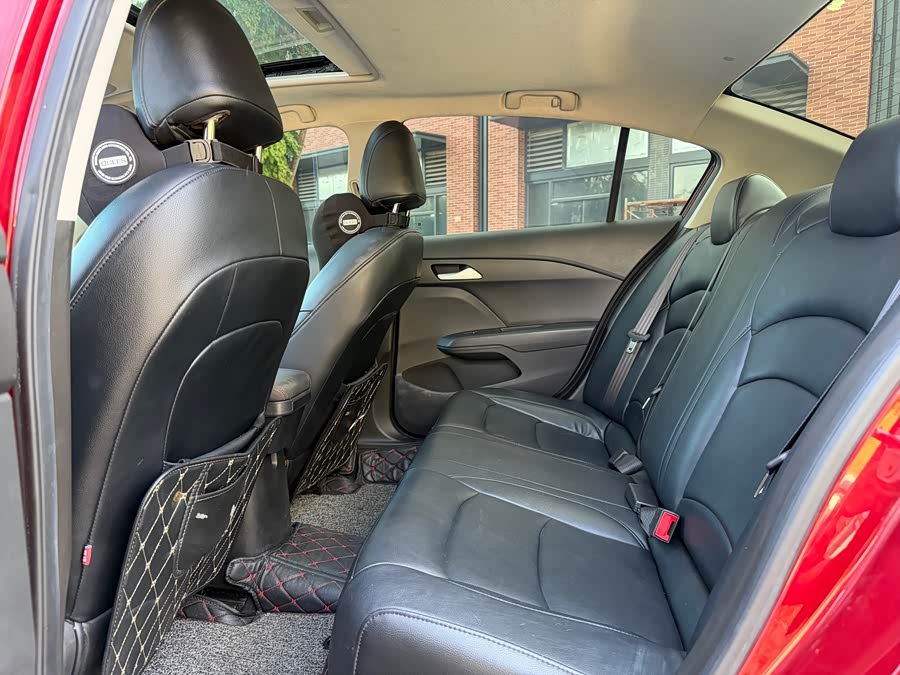 Chevrolet Cavalier 2018 imagen de coche #7