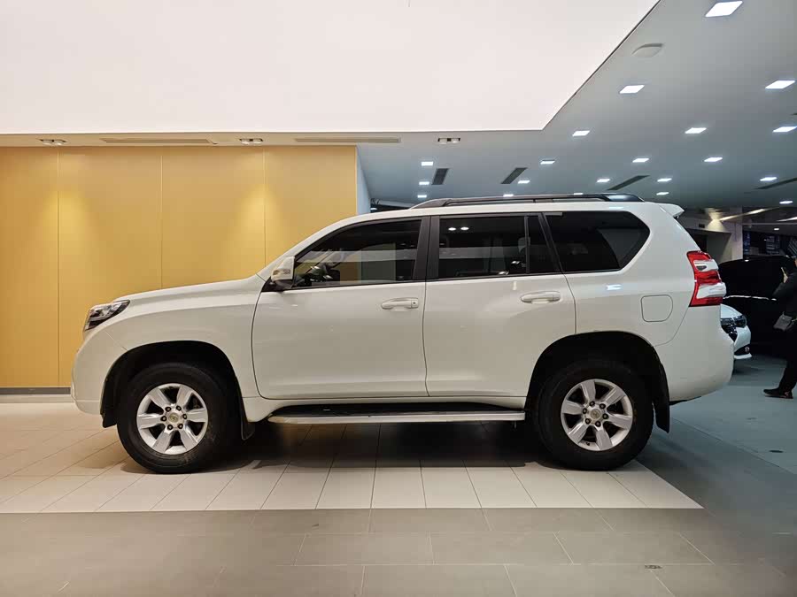 Toyota Land Cruiser Prado 2017 car image #7
