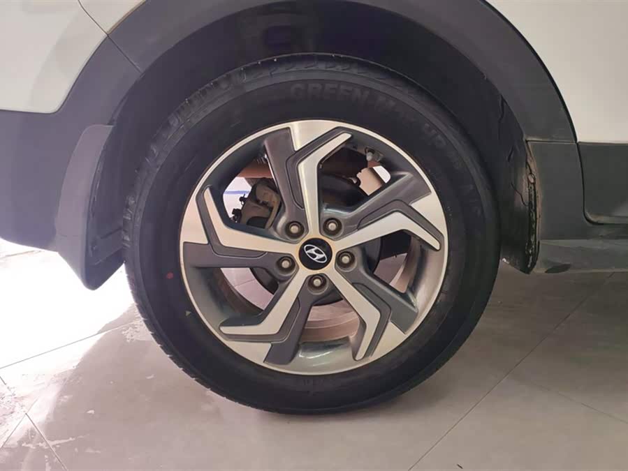 Hyundai ix25 2018 car image #7