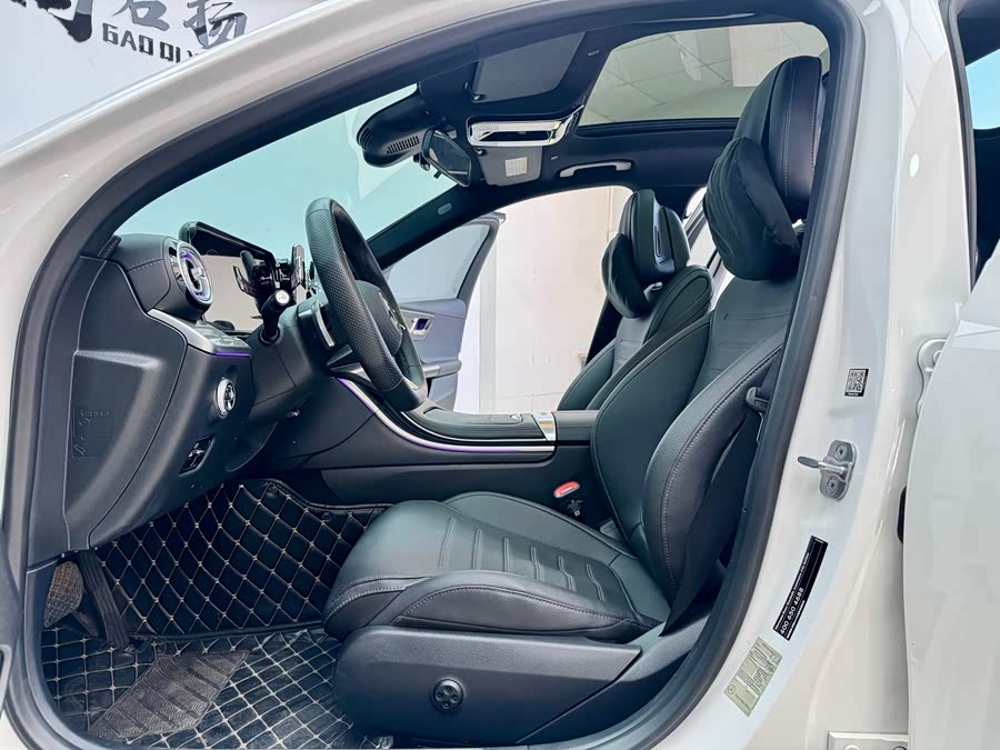 Mercedes-Benz C Class 2024 car image #7