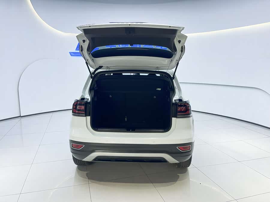 Volkswagen Tacqua 2022 car image #7
