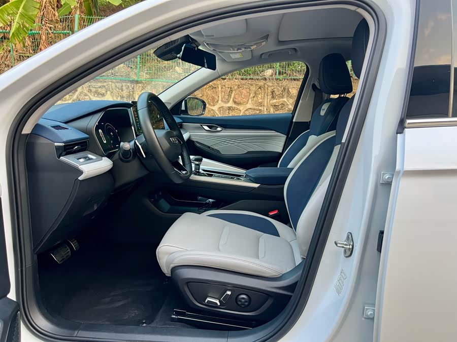 GEELY Preface 2022 #7 GEELY Preface 2022 car image #7