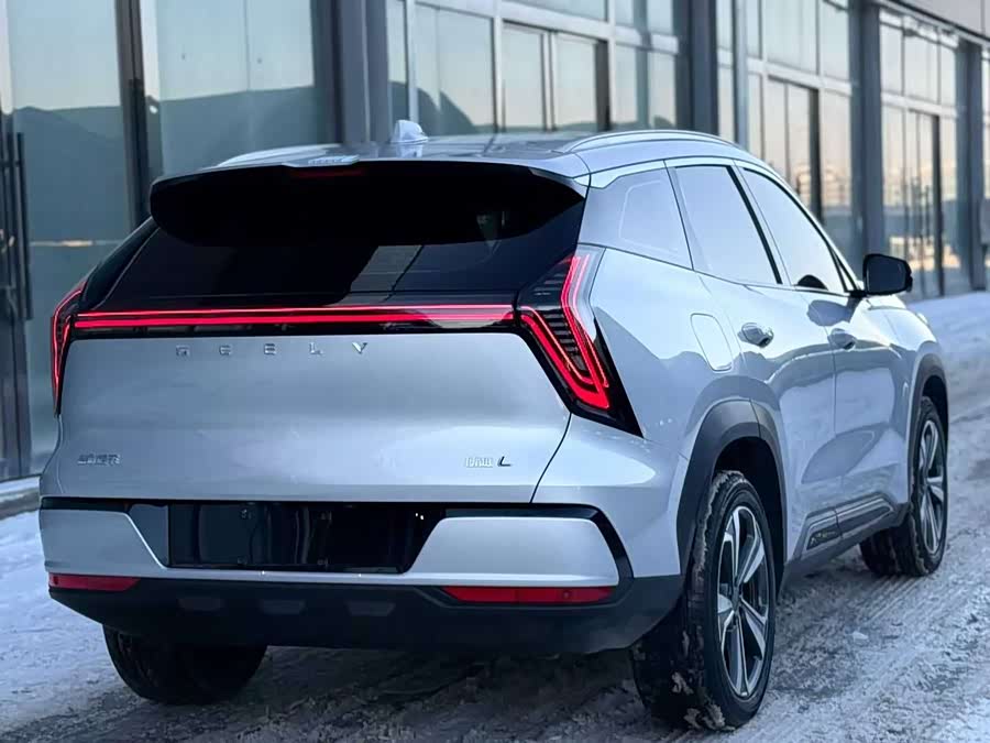 GEELY Boyue L 2025 car image #7