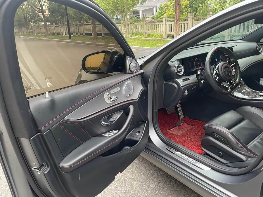 Mercedes-Benz E AMG 2018 immagine di auto #7