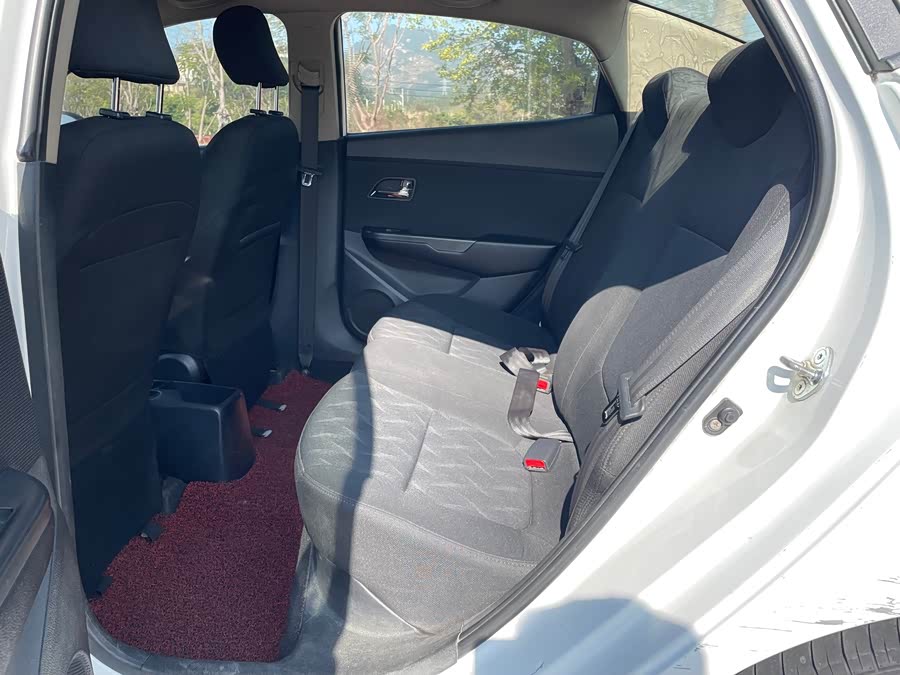 起亚 起亚K2 2012 汽车图片 #7