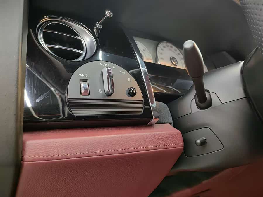 Rolls-Royce Ghost 2012 car image #7