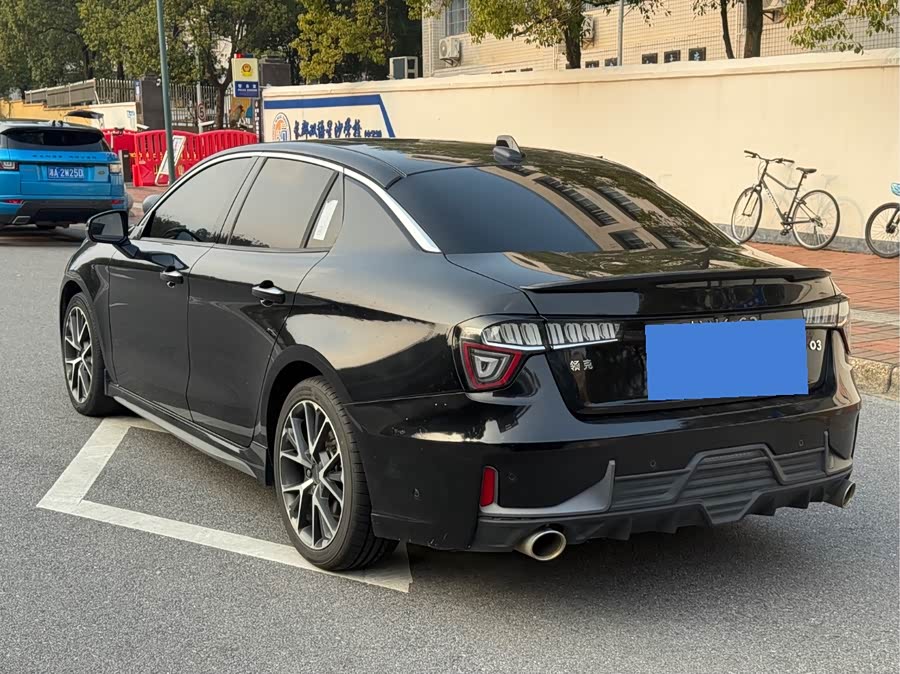 Lynk & Co 03 2019 #7 Lynk & Co 03 2019 car image #7