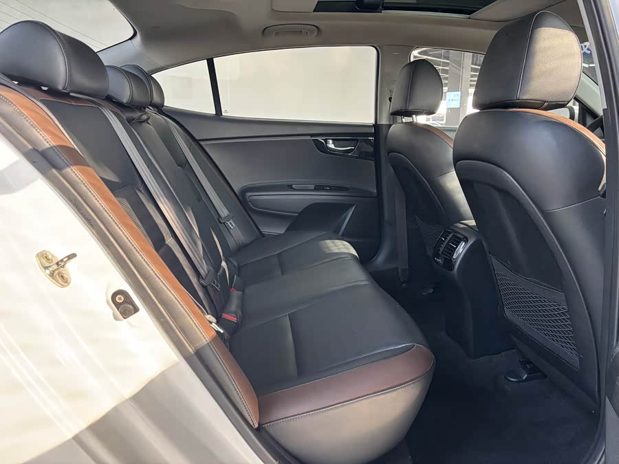 Kia K5 2019 immagine di auto #7