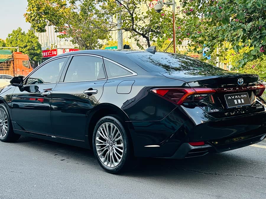 Toyota Avalon 2021 car image #7