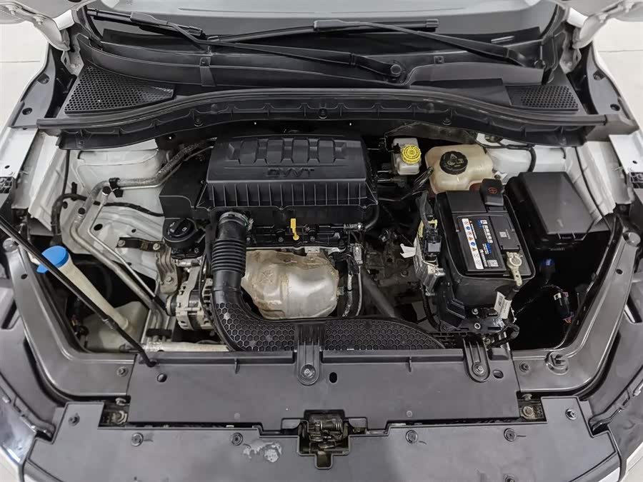 Roewe RX3 2019 изображение автомобиля #7