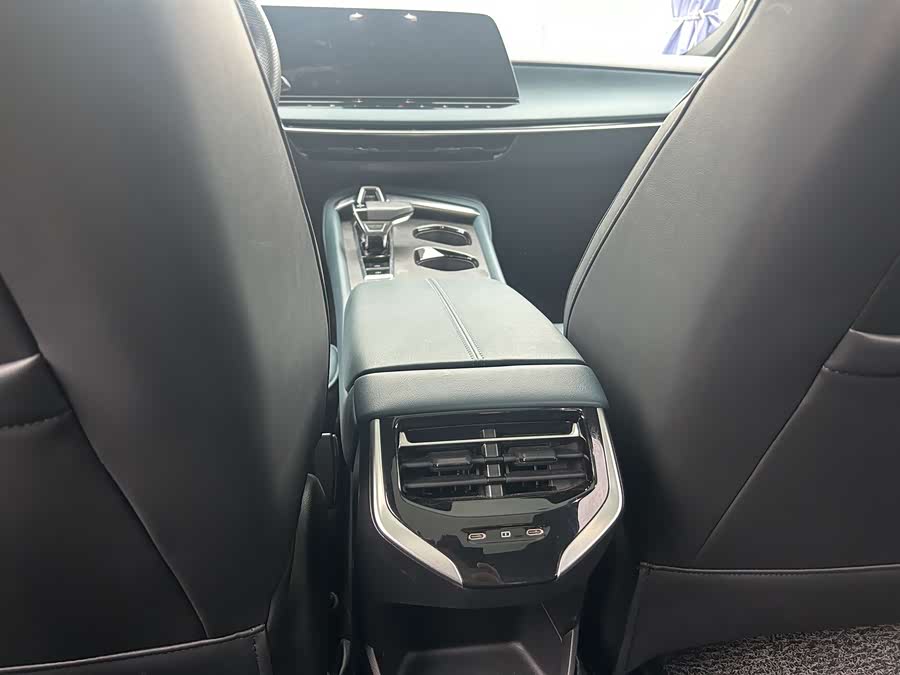 MG 7 2023 car image #7