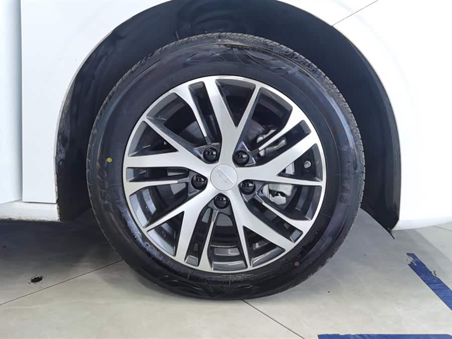 GEELY Emgrand 2025 #7 GEELY Emgrand 2025 car image #7