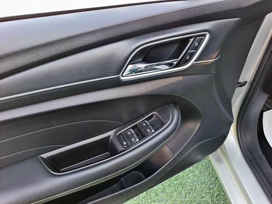 荣威 荣威Ei5 2019 汽车图片 #7