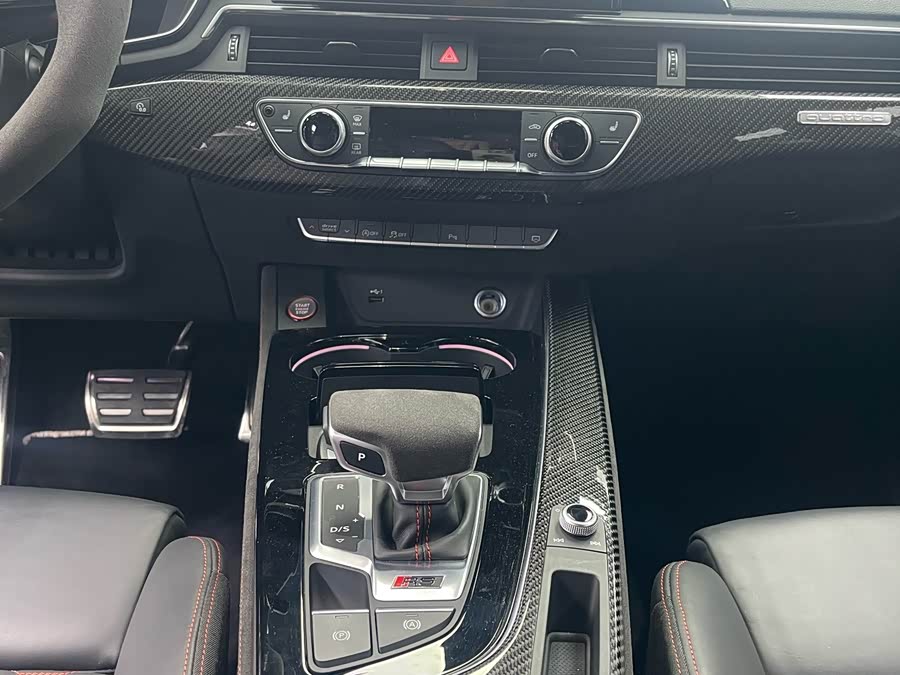 Audi RS 4 2021 car image #7