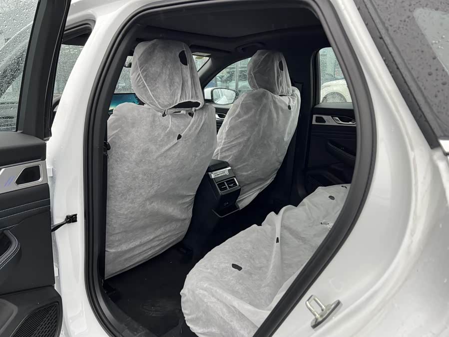 GEELY Preface 2025 #7 GEELY Preface 2025 car image #7