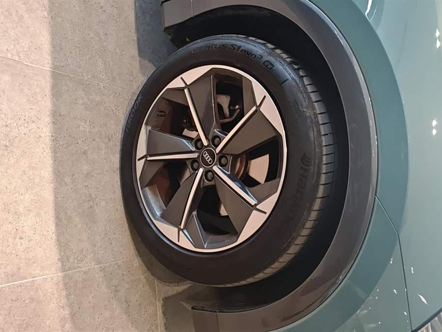 Audi Q5 e-tron 2023 immagine di auto #7