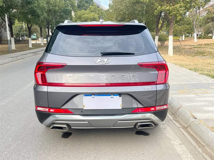 Hyundai Santa Fe 2021 car image #7