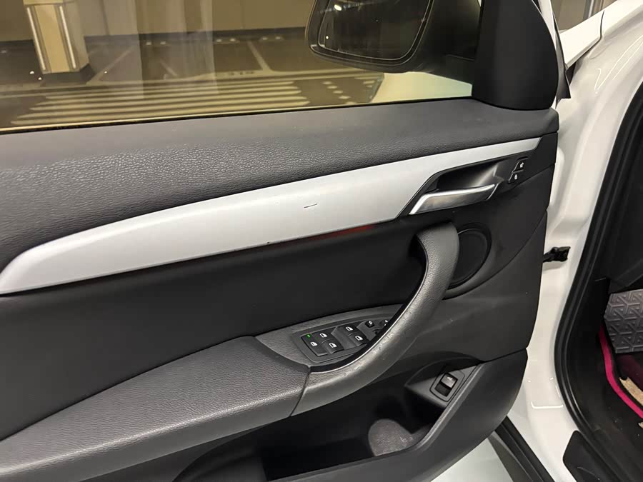 BMW X1 2019 car image #7