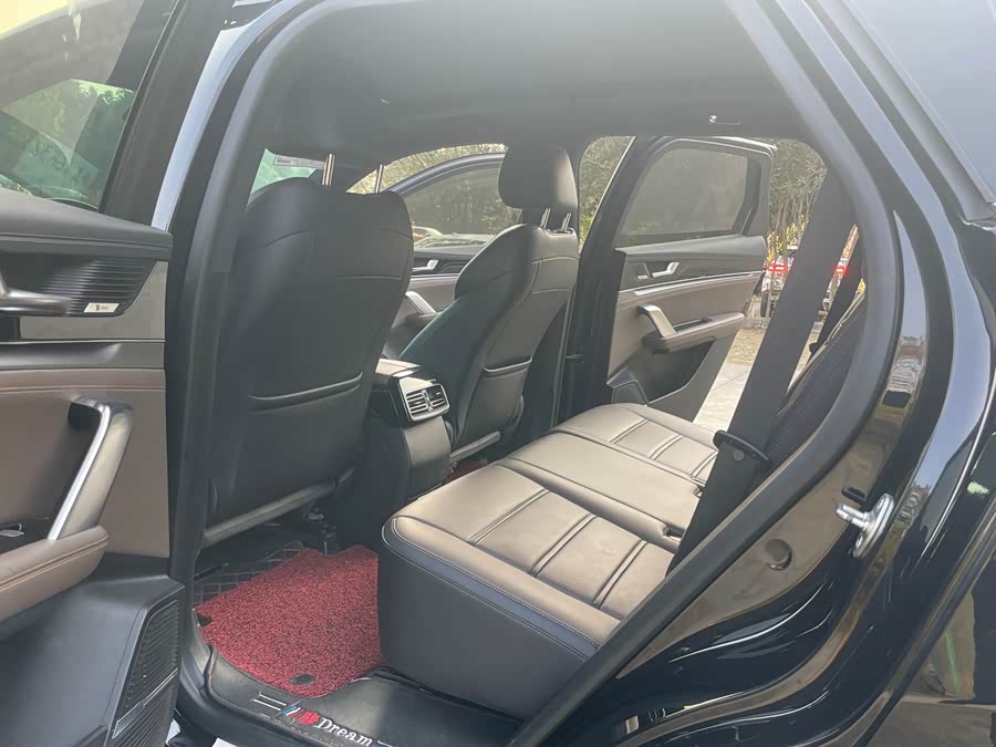 BYD Tang 2021 #7 BYD Tang 2021 immagine di auto #7