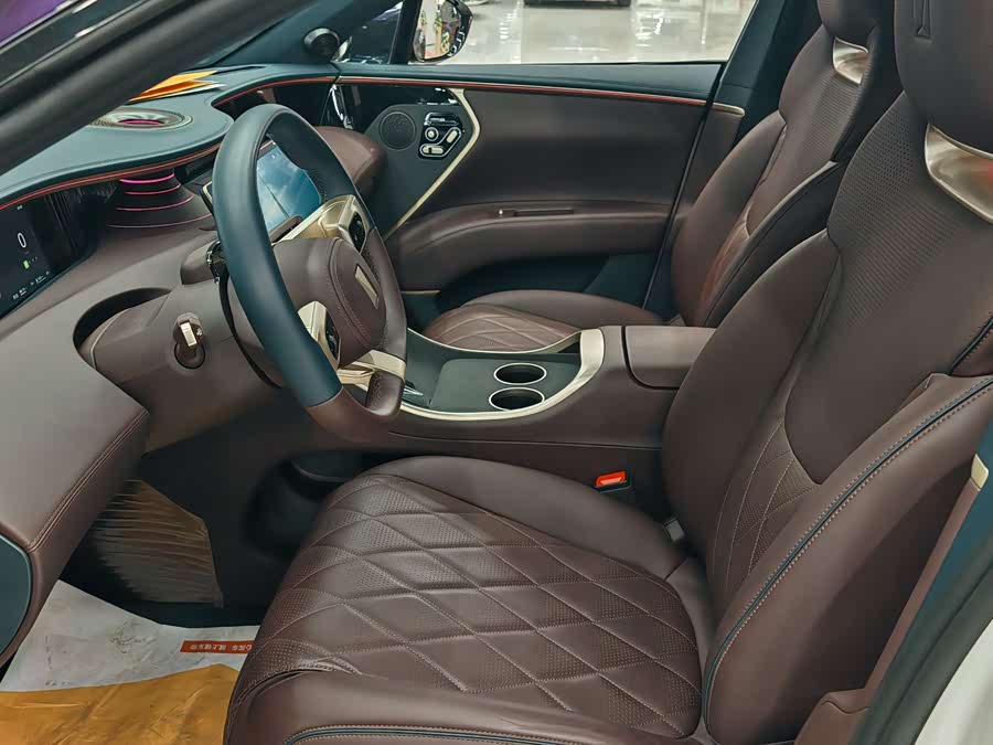 Avatr 11 2025 car image #7