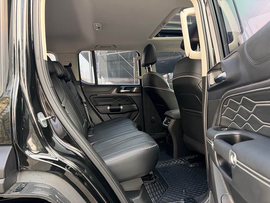 Tank 300 2023 car image #7