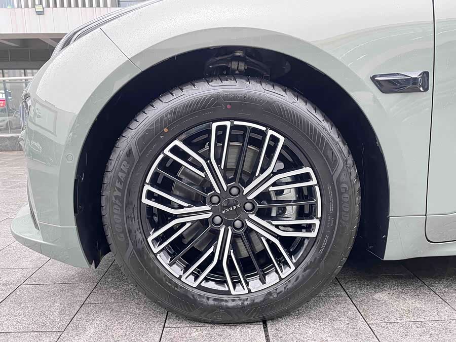 极氪 极氪001 2024 汽车图片 #7