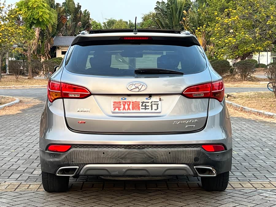 Hyundai Santa Fe 2015 car image #7