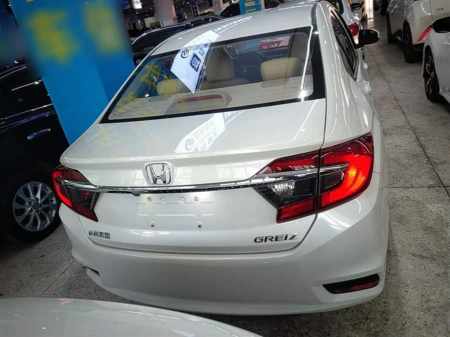 Honda Greiz 2018 изображение автомобиля #7