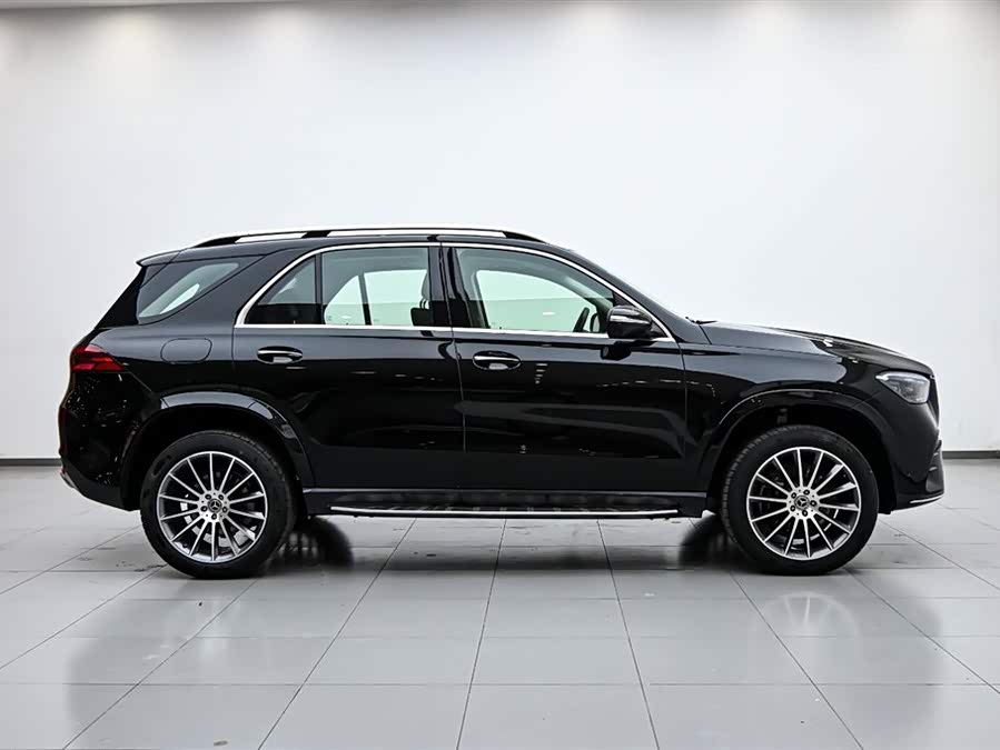 Mercedes-Benz GLE Class 2023 car image #7