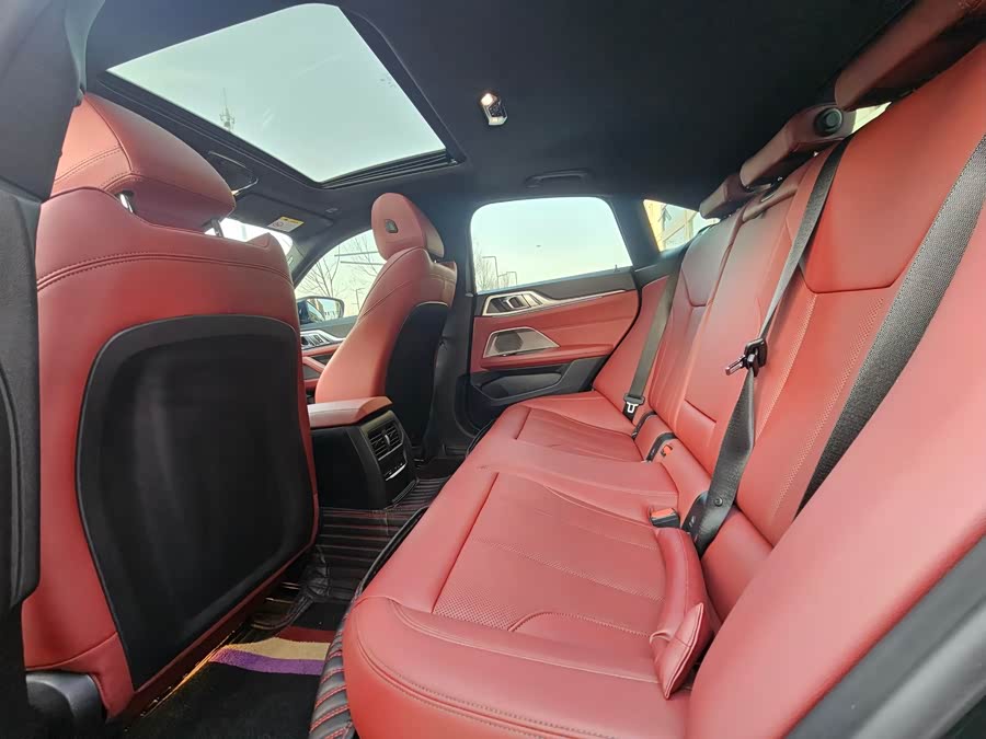 BMW i4 2022 car image #7