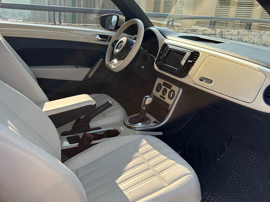 Volkswagen Beetle 2017 car image #7