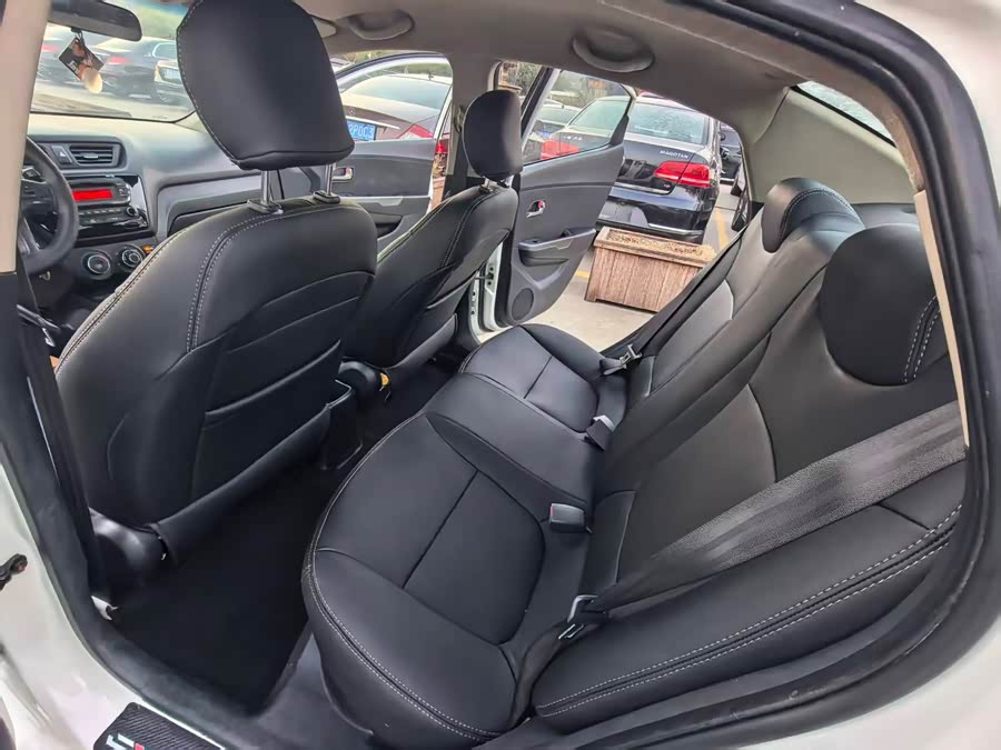 起亚 起亚K2 2013 汽车图片 #7