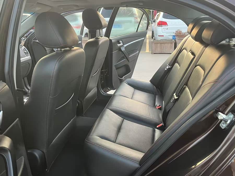 GEELY Emgrand 2015 car image #7