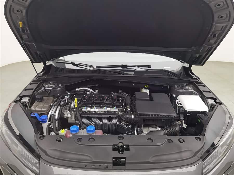 Changan EadoPHEV 2025 imagem de carro #7